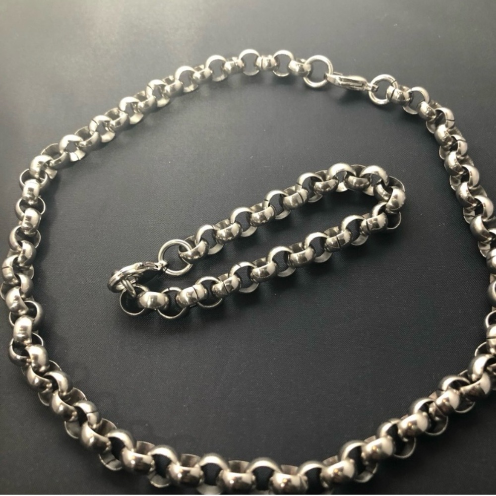 Silver Necklace and Bracelet set